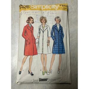 Vintage 1973 Simplicity Pattern #5526 Misses and Women's Coat Size 14